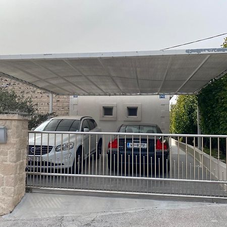 Villa Lilin San Donji Humac Exteriör bild