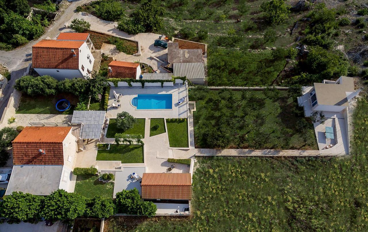 Villa Lilin San Donji Humac Exteriör bild