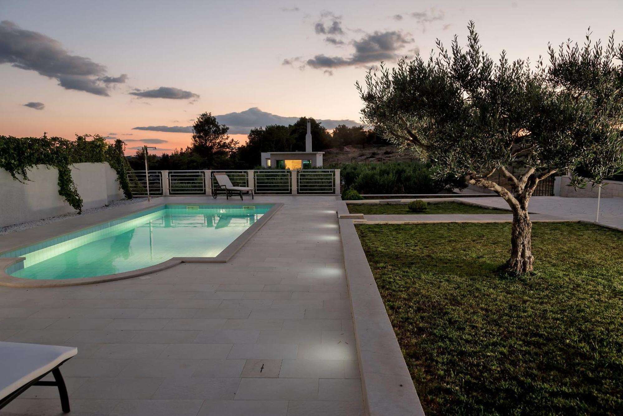 Villa Lilin San Donji Humac Exteriör bild